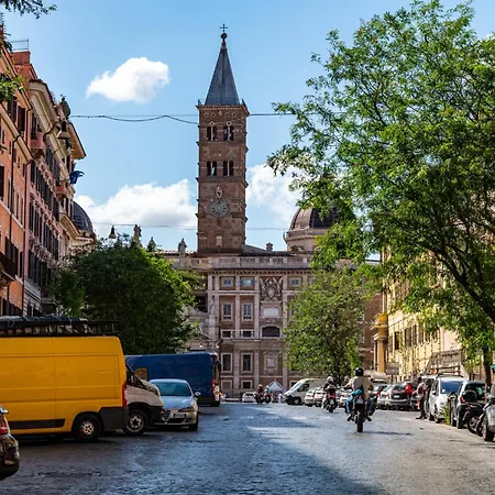 Boutique Apartment 10 Min To Colosseum And Termini-2